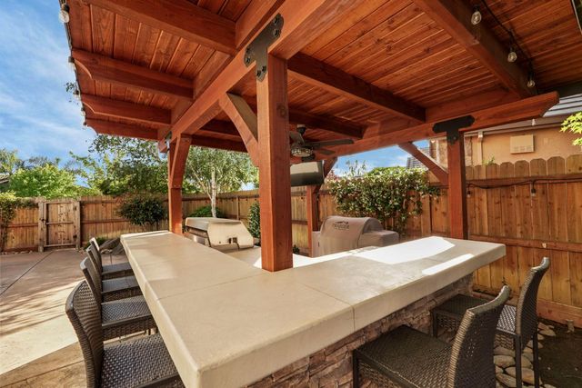 2227 Heavenly Way, Lodi, CA 95242