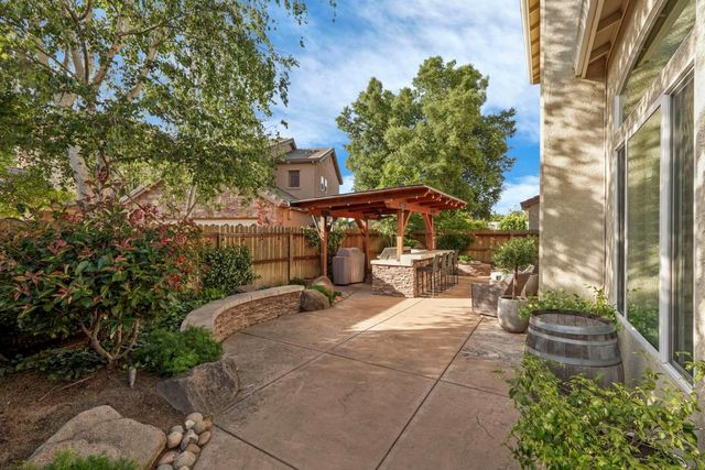 2227 Heavenly Way, Lodi, CA 95242