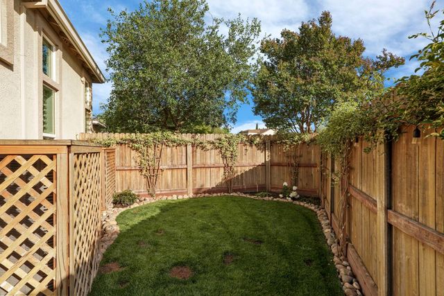 2227 Heavenly Way, Lodi, CA 95242
