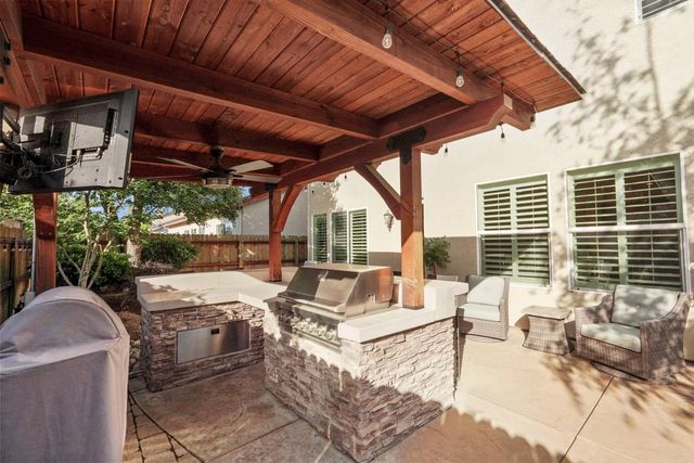 2227 Heavenly Way, Lodi, CA 95242