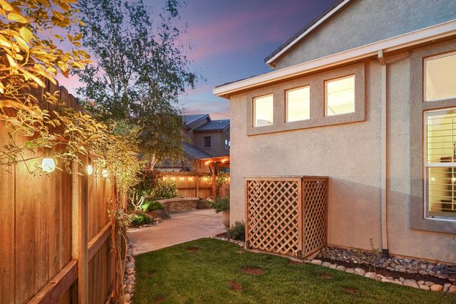 2227 Heavenly Way, Lodi, CA 95242