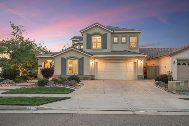 2227 Heavenly Way, Lodi, CA 95242