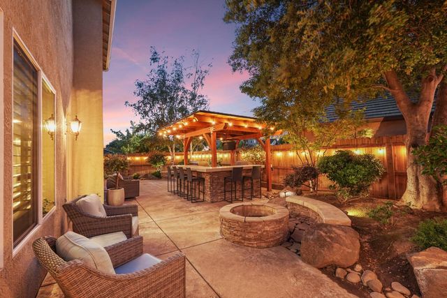 2227 Heavenly Way, Lodi, CA 95242