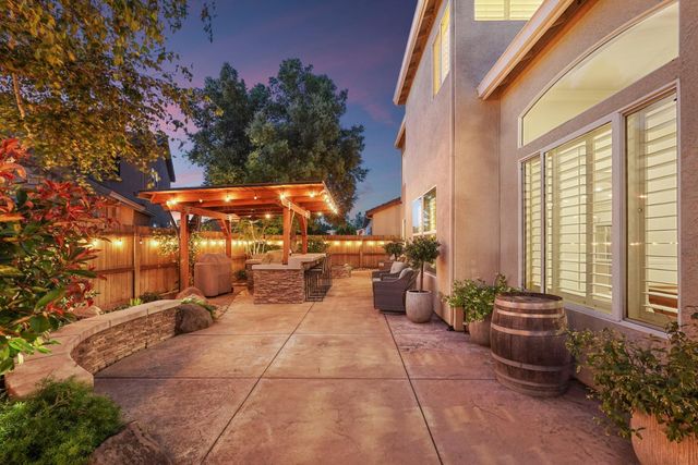 2227 Heavenly Way, Lodi, CA 95242