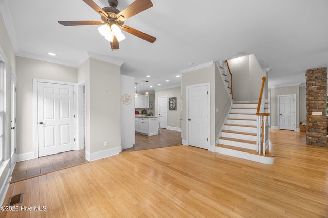 301 Red Fox Run Drive, Wallace, NC 28466