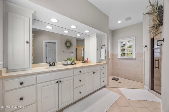301 Red Fox Run Drive, Wallace, NC 28466