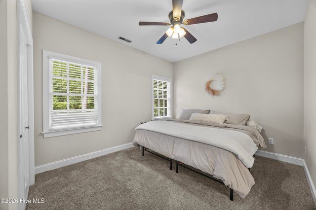 301 Red Fox Run Drive, Wallace, NC 28466