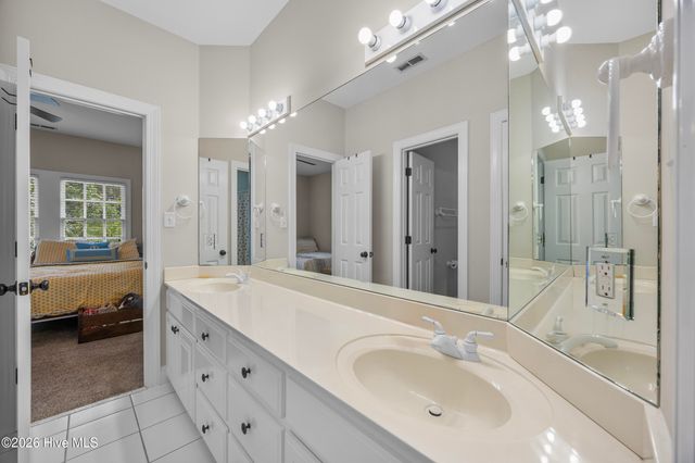 301 Red Fox Run Drive, Wallace, NC 28466