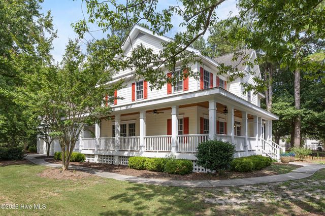 301 Red Fox Run Drive, Wallace, NC 28466