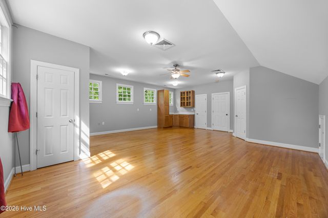 301 Red Fox Run Drive, Wallace, NC 28466