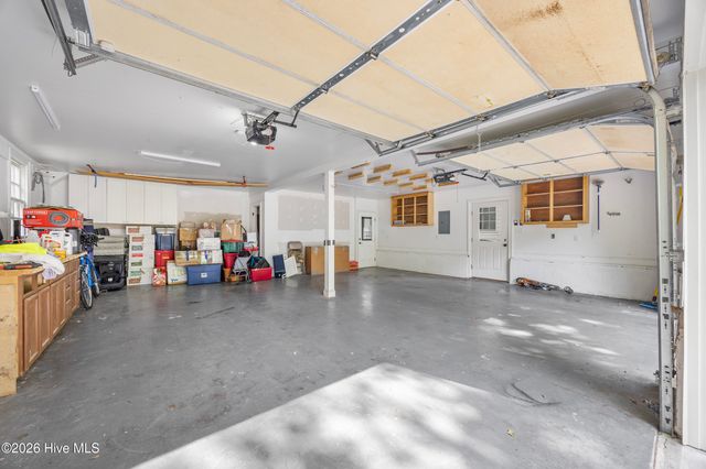 301 Red Fox Run Drive, Wallace, NC 28466