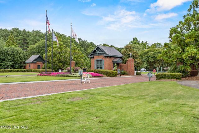 301 Red Fox Run Drive, Wallace, NC 28466