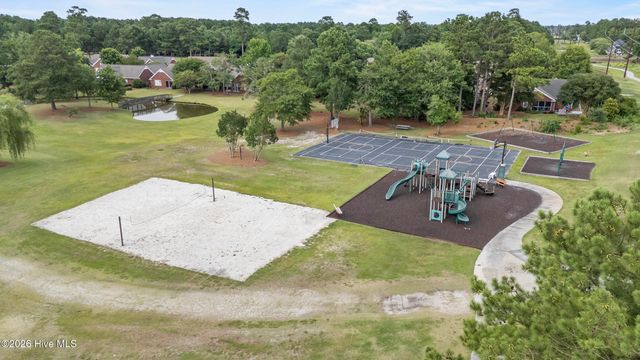 301 Red Fox Run Drive, Wallace, NC 28466