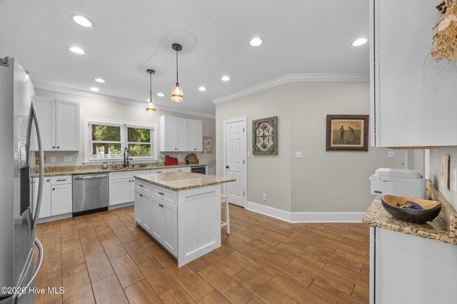 301 Red Fox Run Drive, Wallace, NC 28466