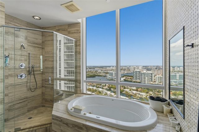 15811 Collins Ave 4004, Sunny Isles Beach, FL 33160