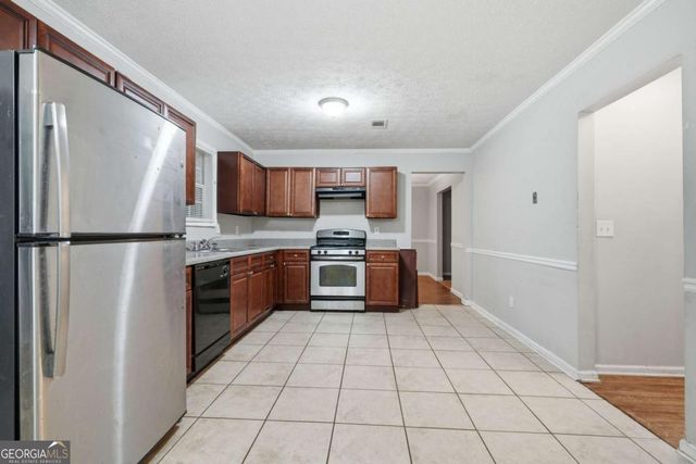 1499 Saint Dunstans Road, Lithonia, GA 30058