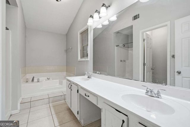 1499 Saint Dunstans Road, Lithonia, GA 30058