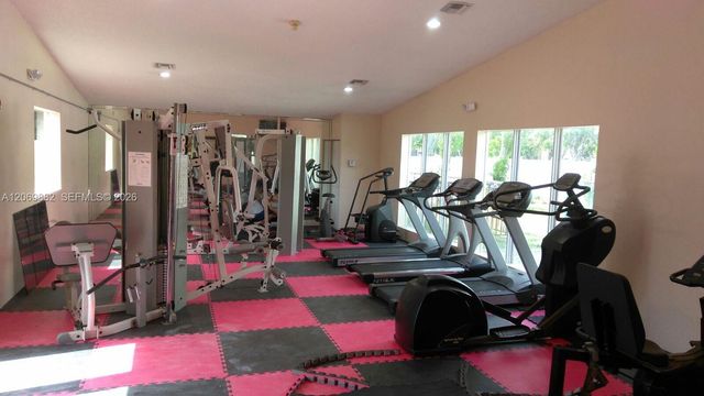 6195 NW 186th Street 417, Hialeah, FL 33015