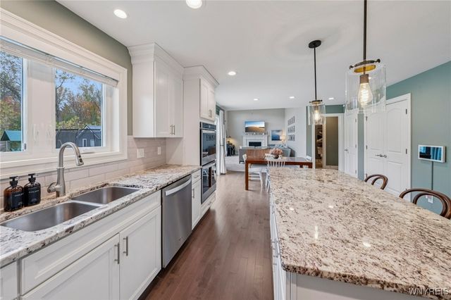 48 Worthington Lane, Lancaster, NY 14086