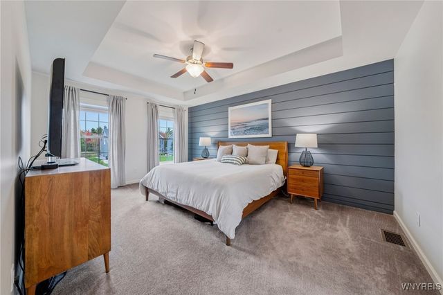 48 Worthington Lane, Lancaster, NY 14086