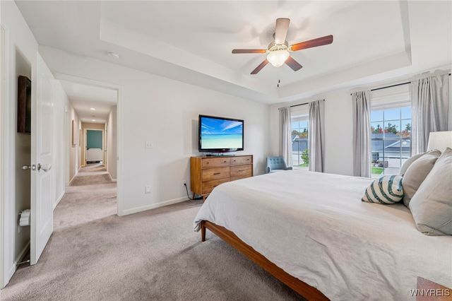 48 Worthington Lane, Lancaster, NY 14086