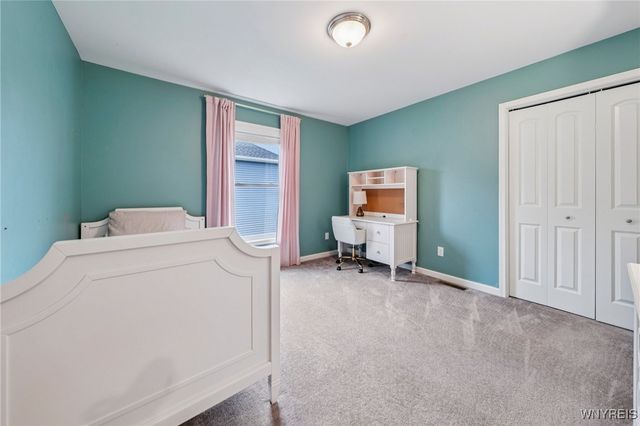 48 Worthington Lane, Lancaster, NY 14086