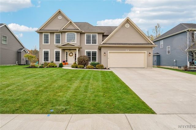 48 Worthington Lane, Lancaster, NY 14086