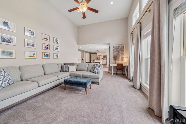 48 Worthington Lane, Lancaster, NY 14086