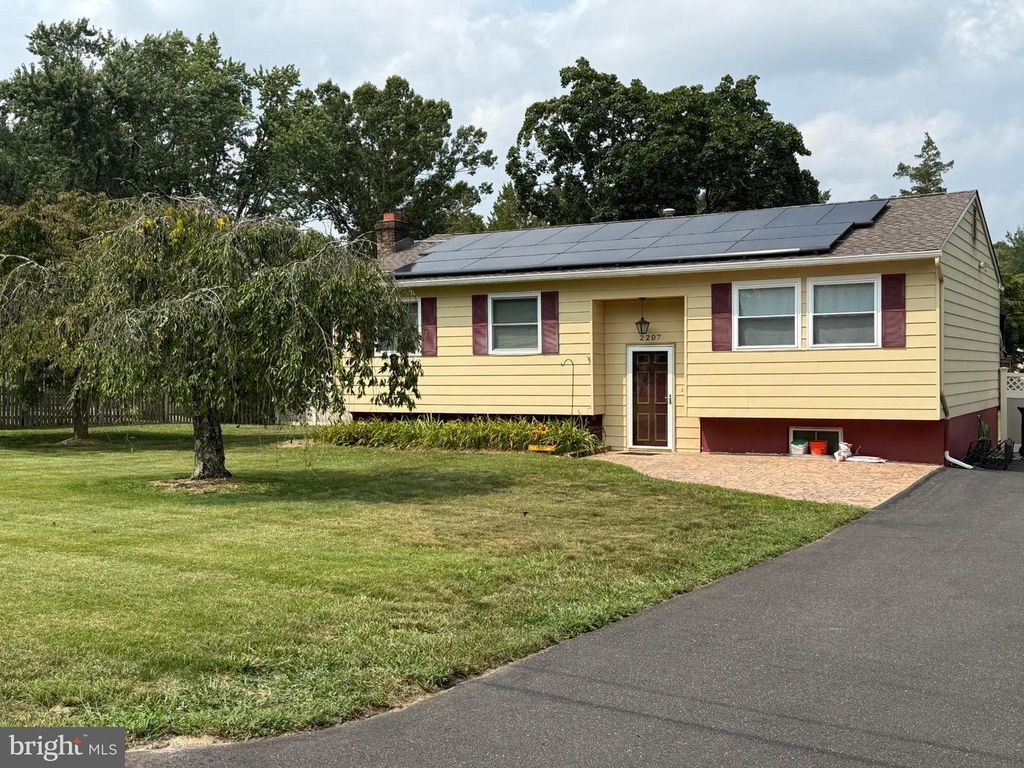 2207 5TH ST, Atco, NJ 08004