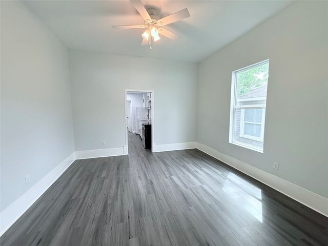 1326 W Sears Street, Denison, TX 75020