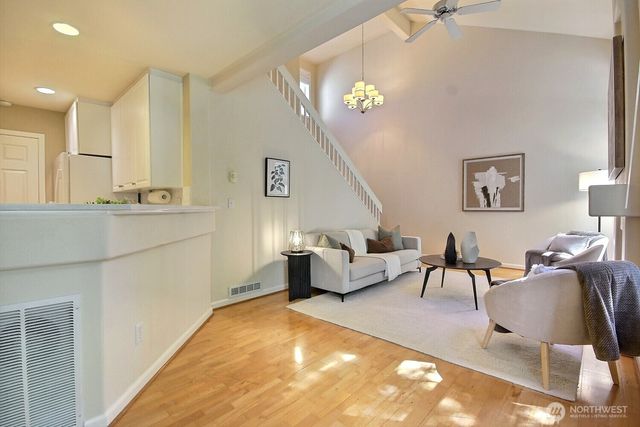 575 Elma Avenue NE, Renton, WA 98059