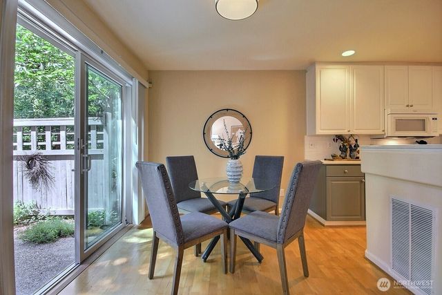 575 Elma Avenue NE, Renton, WA 98059
