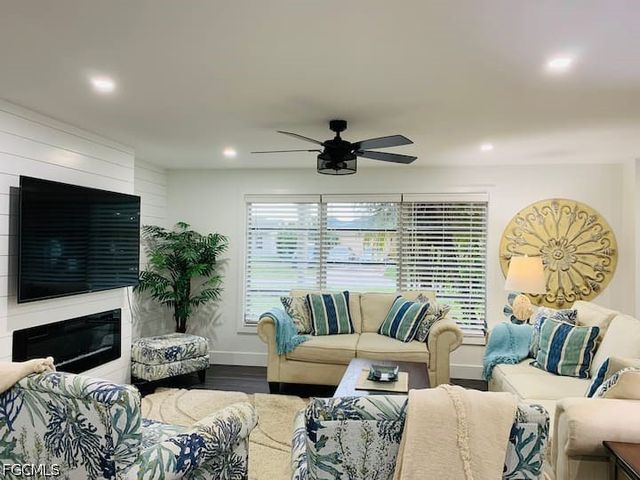 1111 SE 31st ST, Cape Coral, FL 33904