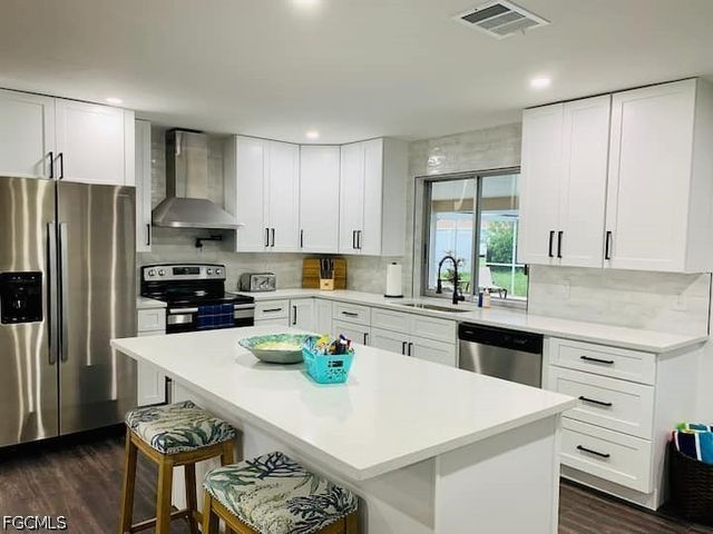 1111 SE 31st ST, Cape Coral, FL 33904
