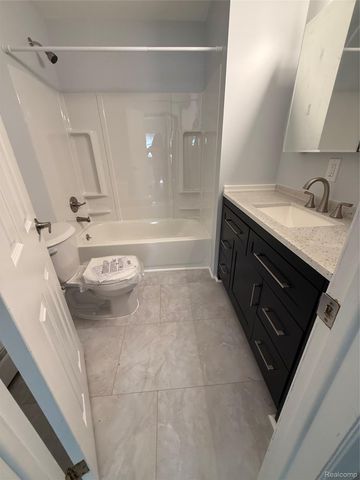 603 Heights Road, Orion Charter Township, MI 48362