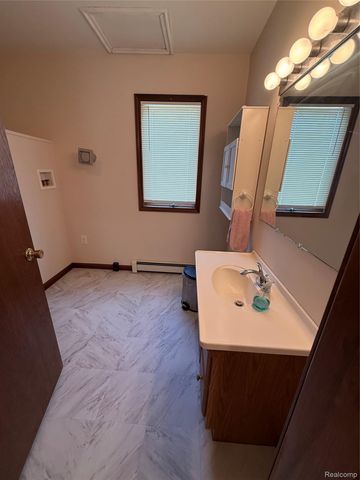 603 Heights Road, Orion Charter Township, MI 48362