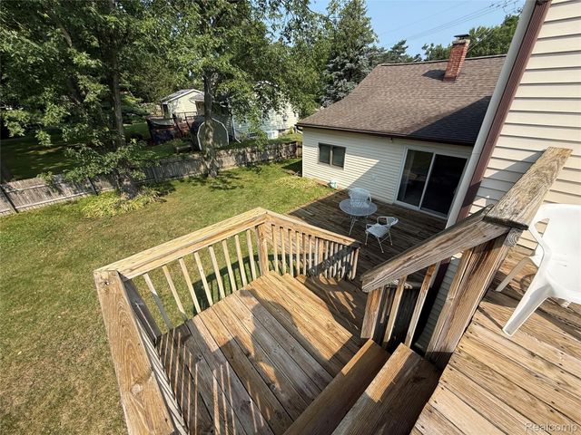 603 Heights Road, Orion Charter Township, MI 48362