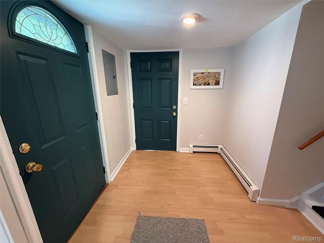 603 Heights Road, Orion Charter Township, MI 48362