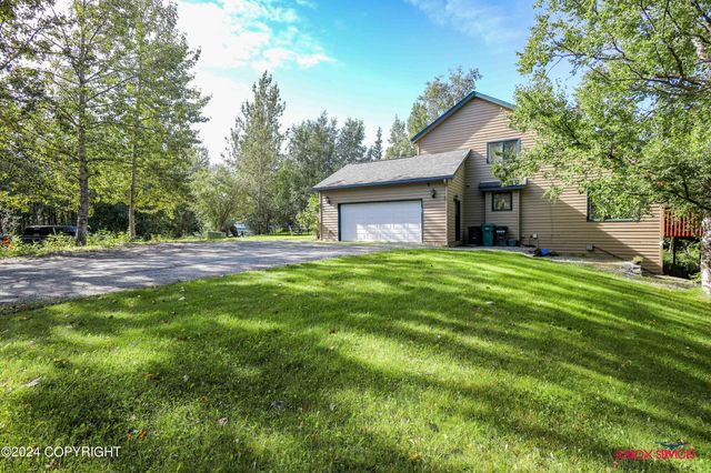 550 S Warmwood Way, Palmer, AK 99645