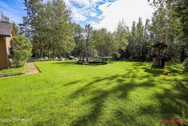 550 S Warmwood Way, Palmer, AK 99645