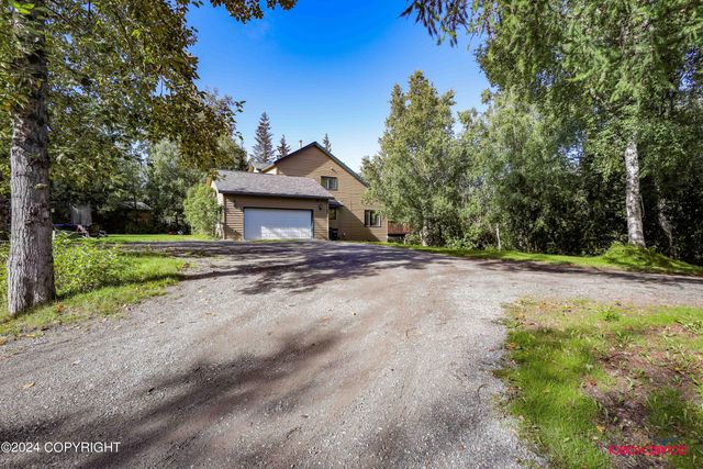 550 S Warmwood Way, Palmer, AK 99645
