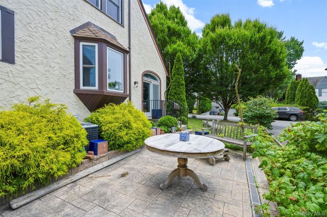 46 Kane Avenue, Larchmont, NY 10538