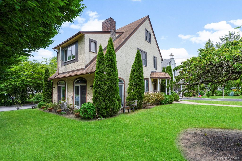46 Kane Avenue, Larchmont, NY 10538