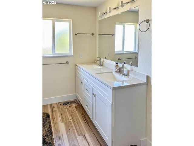 130 TERRACE Dr, Glide, OR 97443