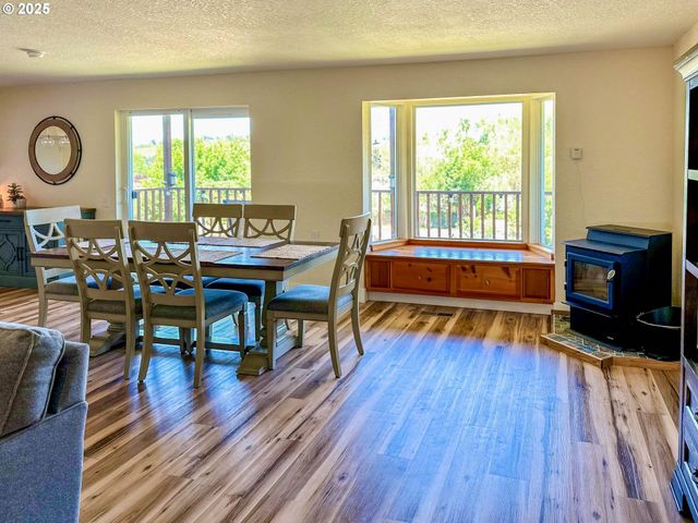 130 TERRACE Dr, Glide, OR 97443