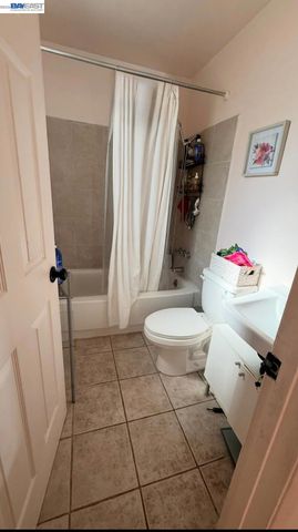 1536 Carleton St, Berkeley, CA 94703