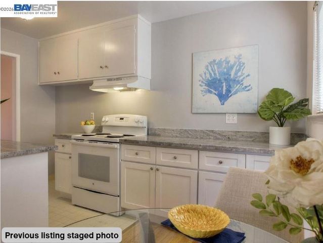 1536 Carleton St, Berkeley, CA 94703