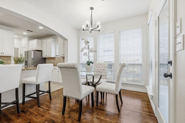 1336 Burnett Drive, Lantana, TX 76226