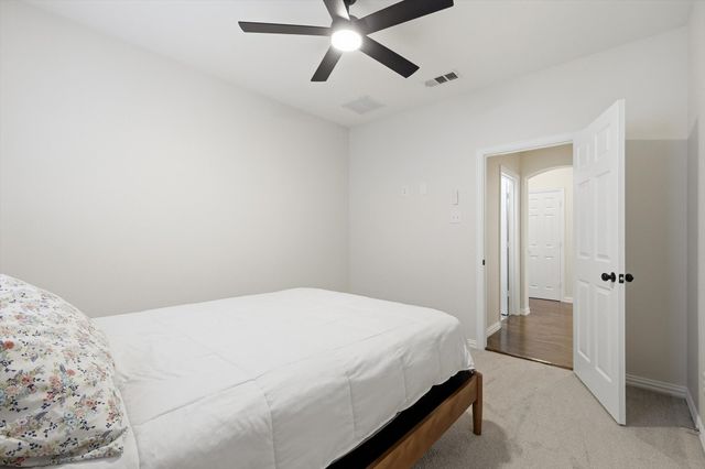 1336 Burnett Drive, Lantana, TX 76226