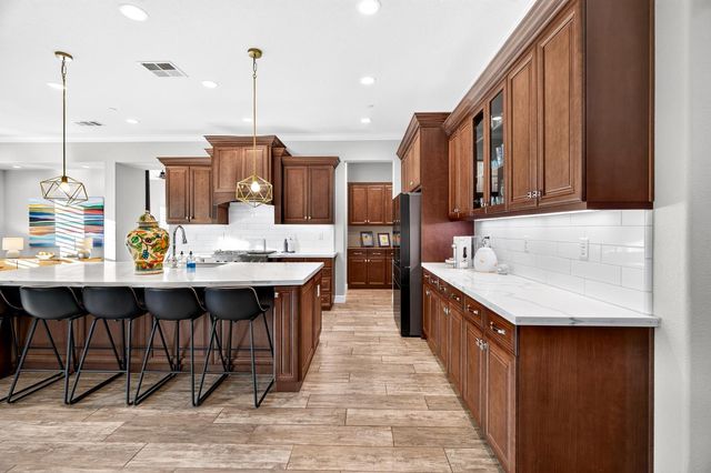 3021 Belmont Dr, Lodi, CA 95242